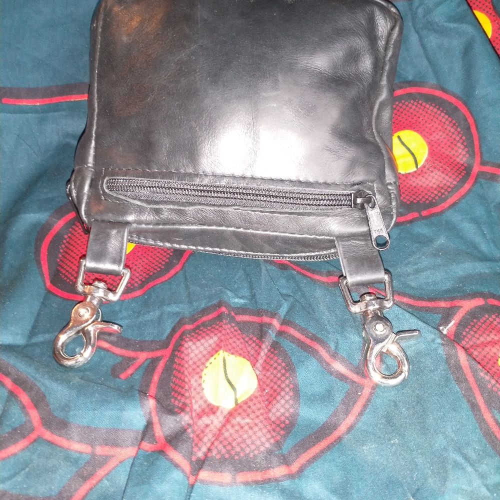 BLACK LEATHER " HAWG-TYD"  CLIP POUCH